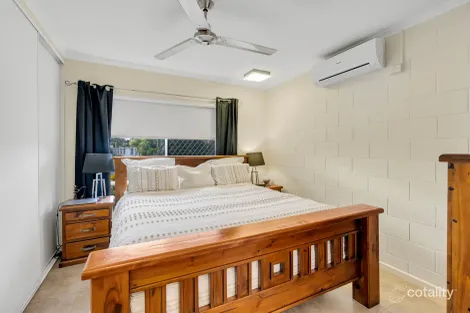 Property photo of 23 Bathurst Drive Bentley Park QLD 4869