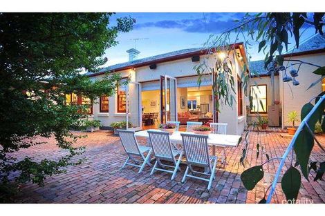 Property photo of 336 New Street Brighton VIC 3186