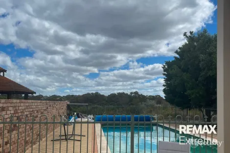 Property photo of 121 Fairway Circle Connolly WA 6027