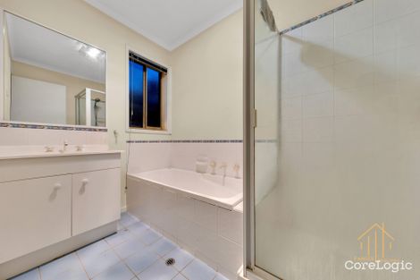 Property photo of 10 Butterwick Terrace Cranbourne East VIC 3977