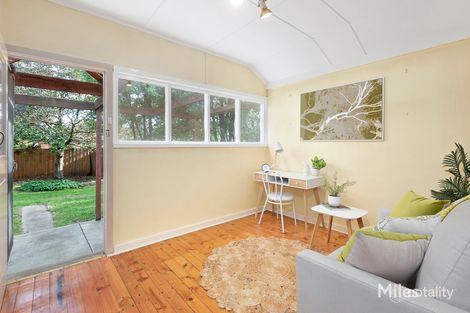 Property photo of 9 Lawson Parade Heidelberg Heights VIC 3081