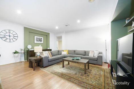 Property photo of 3 Jells Place Caroline Springs VIC 3023