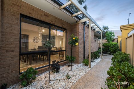Property photo of 3 Jells Place Caroline Springs VIC 3023
