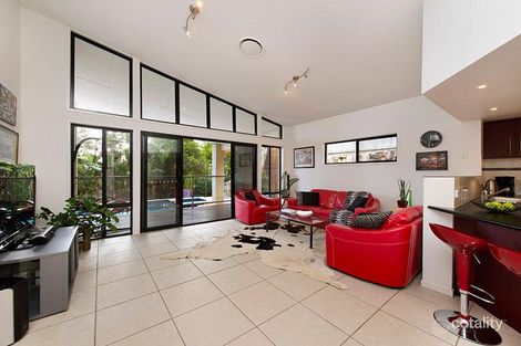 Property photo of 21 Flindersia Crescent Seventeen Mile Rocks QLD 4073