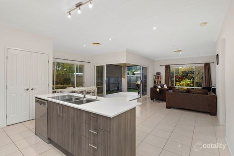 Property photo of 46 Lyrebird Crescent Upper Kedron QLD 4055