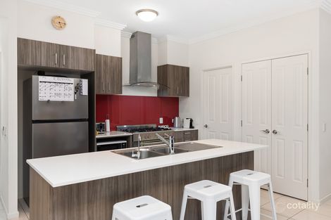 Property photo of 46 Lyrebird Crescent Upper Kedron QLD 4055