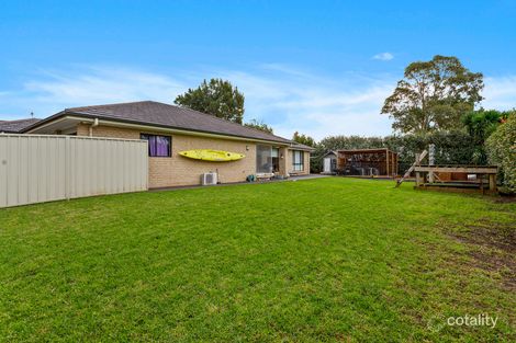 Property photo of 27 Loddon Circuit Albion Park NSW 2527