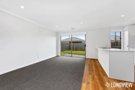 11 Whitegum St, Harkness, VIC 3337