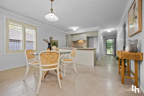 Property photo of 17 Serenity Crescent Fletcher NSW 2287