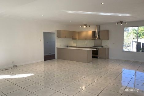 11 Madang St, Soldiers Hill, QLD 4825