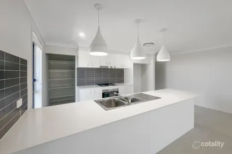 Property photo of 23 Caspian Circuit Woongarrah NSW 2259