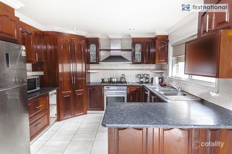 Property photo of 6 Rokewood Crescent Meadow Heights VIC 3048