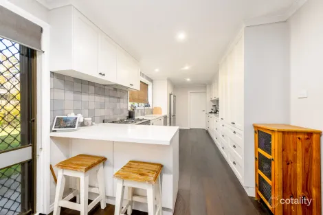 Property photo of 6 Day Court Shepparton VIC 3630