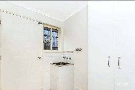 Property photo of 27 Heatherdale Street Amaroo ACT 2914