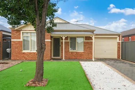 123 Lakeside Dr, Andrews Farm, SA 5114