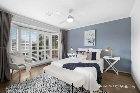 Property photo of 19 Allwyn Crescent Mill Park VIC 3082