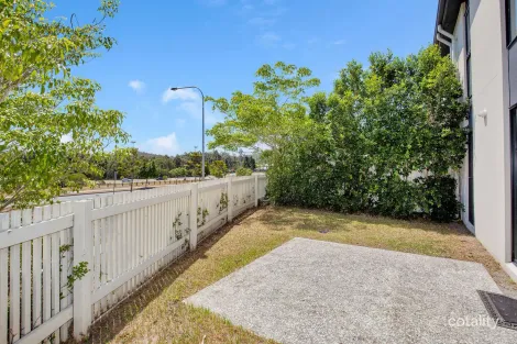 73/1 Norris St, Pacific Pines, QLD 4211