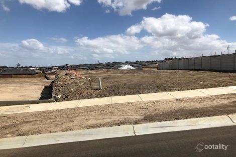 9 Meadowlea Cres, Pakenham, VIC 3810