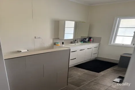 Property photo of 11 Queen Street Roma QLD 4455