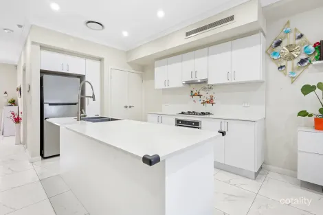 Property photo of 7/21 Girraween Road Girraween NSW 2145