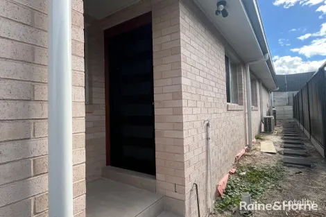 12 Baulking St, Ingleburn, NSW 2565