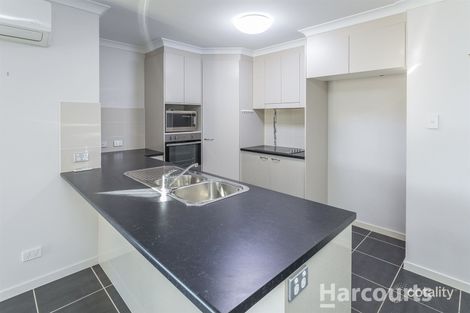 Property photo of 1/95 Summerfields Drive Caboolture QLD 4510