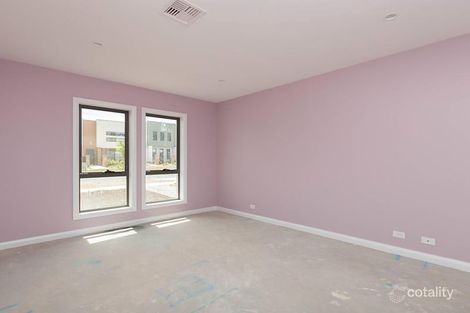 Property photo of 27 Hibberd Crescent Forde ACT 2914
