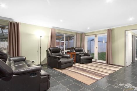 Property photo of 15 Harness Place Pakenham VIC 3810