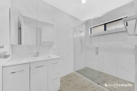 Property photo of 93 Redleap Avenue Mill Park VIC 3082