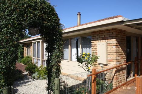 Property photo of 2/5 Elvins Street Mansfield VIC 3722