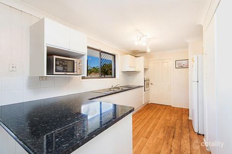 Property photo of 38 Collins Crescent Benowa QLD 4217