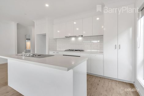 Property photo of 11 Sudbury Street Mickleham VIC 3064