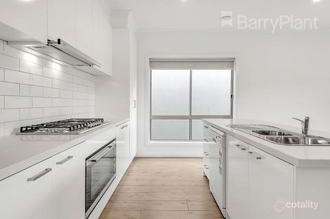 Property photo of 11 Sudbury Street Mickleham VIC 3064