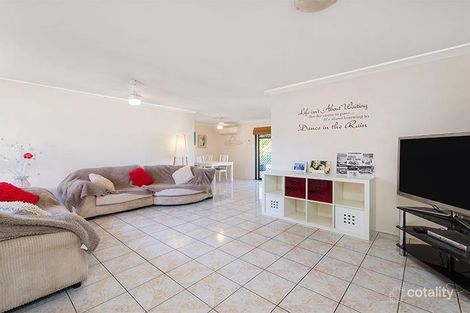 Property photo of 38 Collins Crescent Benowa QLD 4217