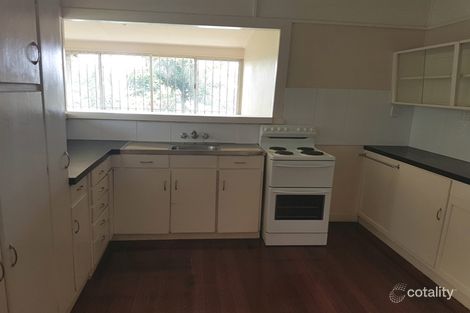 Property photo of 24 Henderson Street Oxley QLD 4075