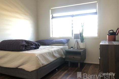 Property photo of 28 Colville Crescent Keysborough VIC 3173