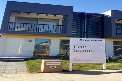 Property photo of 28 Danthonia Street Coburg North VIC 3058