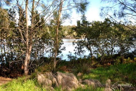 Property photo of 36 Teragalin Drive Chain Valley Bay NSW 2259