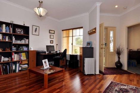 9a Coomoora Rd, Mount Pleasant, WA 6153