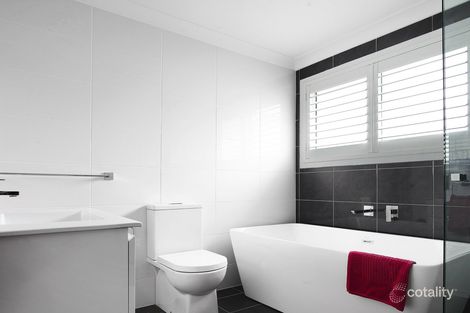 Property photo of 1/25 Devonshire Crescent Oak Flats NSW 2529