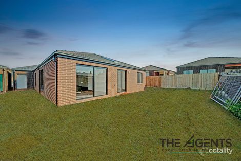 Property photo of 52 Mapleton Boulevard Melton South VIC 3338