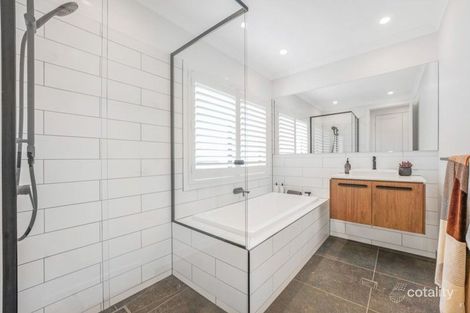 Property photo of 23 Ridge Parade Narangba QLD 4504