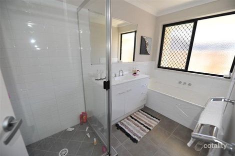 Property photo of 7 Chanel Place Durack QLD 4077