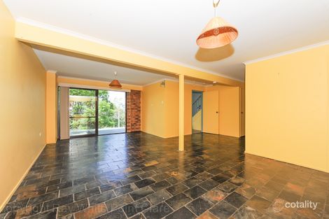 Property photo of 18 Sandstone Crescent Tascott NSW 2250
