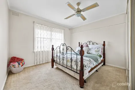 Property photo of 37 Waranga Crescent Broadmeadows VIC 3047