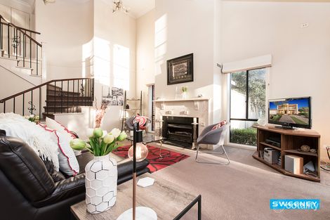 Property photo of 3 Waranga Close Caroline Springs VIC 3023