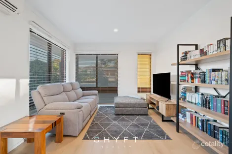 Property photo of 17 Seaflower Crescent Craigie WA 6025