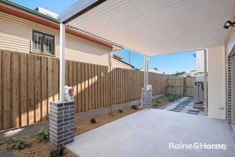 2/68 Dickenson St, Carina, QLD 4152