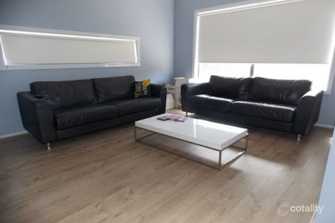 Property photo of 4 Riviera Drive Hillside VIC 3037