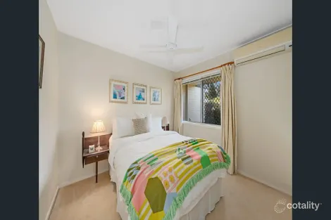 Property photo of 2 Roxburgh Street Kenmore QLD 4069